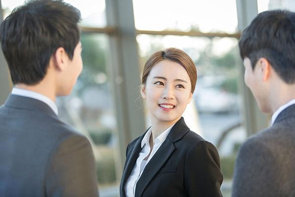 关税影响低于预期 飞利浦(PHG.US)上调年度盈利展望